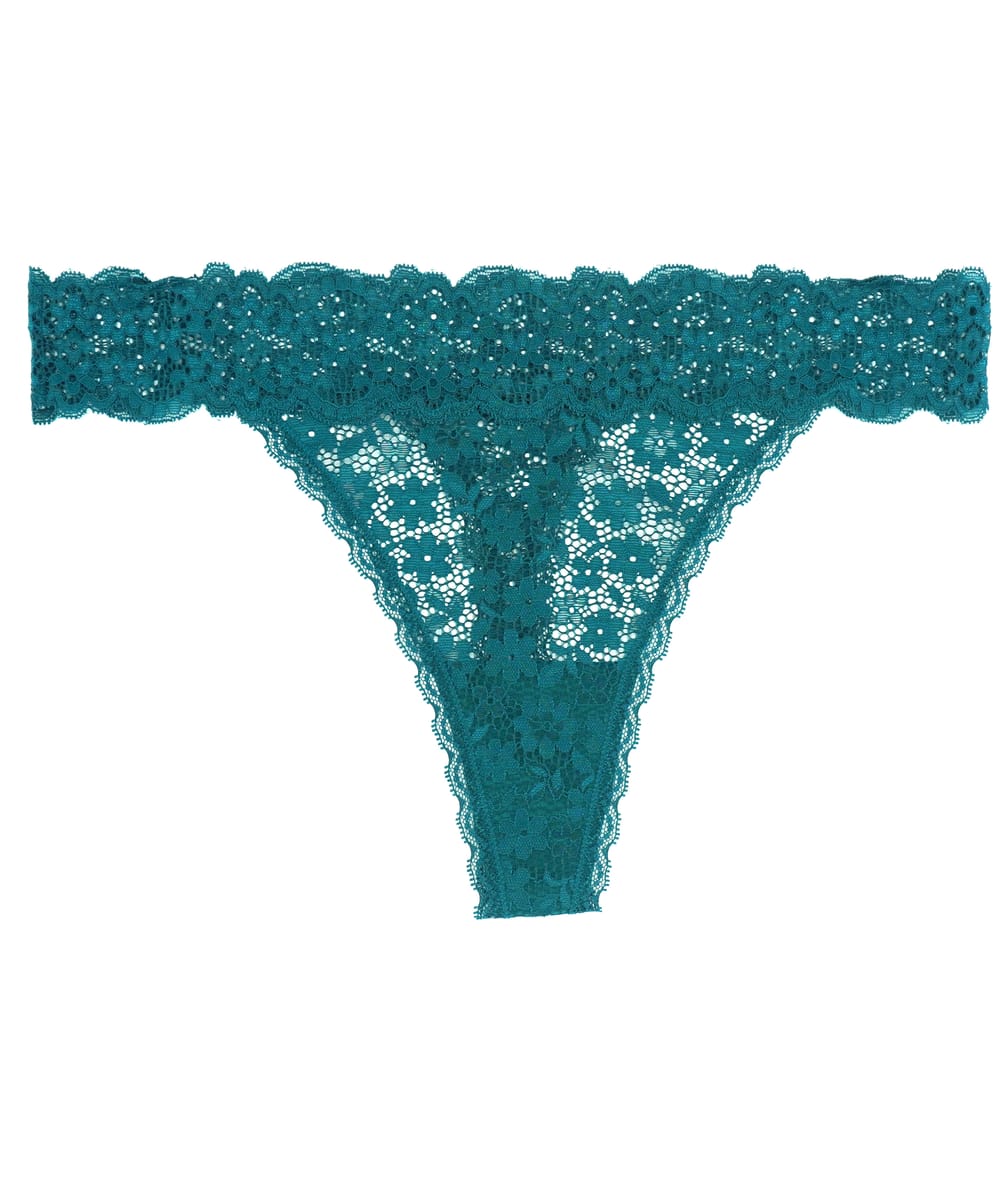 String de encaje;