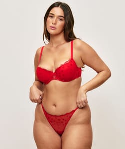 Push-up beha met hartjesborduursel;