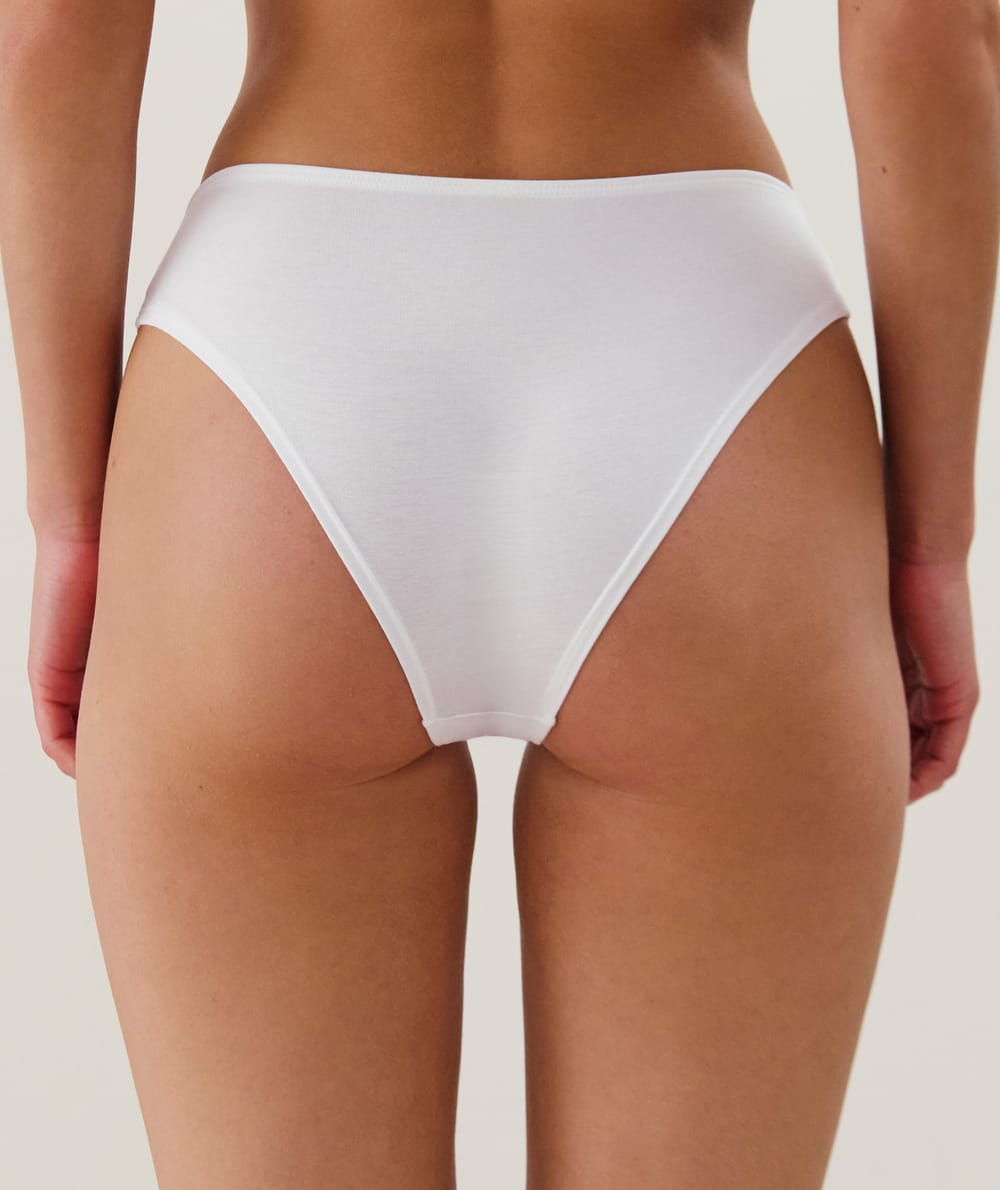 Pack of 3 patterned briefs;