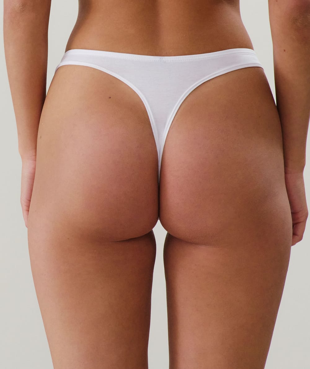 Pack of 3 thongs;