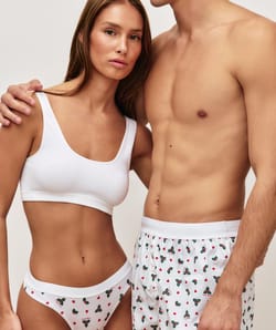 Cotton thong with holly and heart pattern;