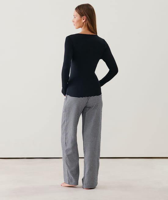 Checked flannel trousers;