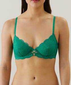 Lace balconette bra;