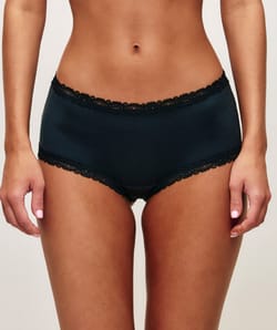 Microfibre and lace shorty;