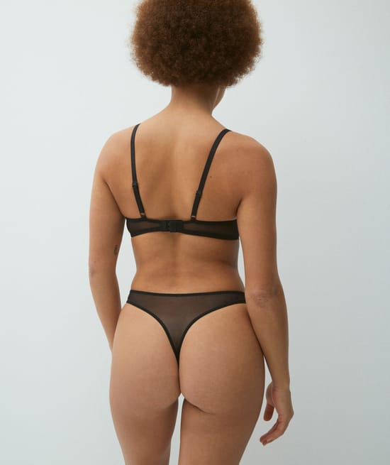 String en dentelle;