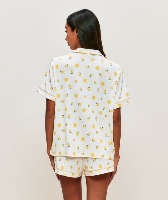 Short in ribbed jersey with sun and lemon patterns;