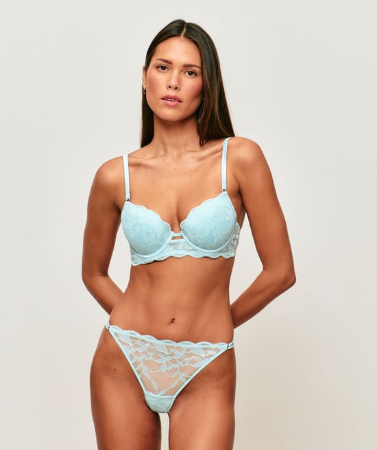 Floral lace push-up bra;